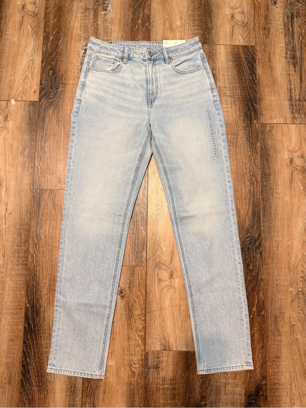 American Eagle Light Blue Mom Jeans
